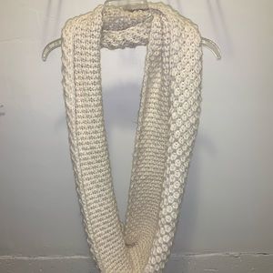 Infinity scarf